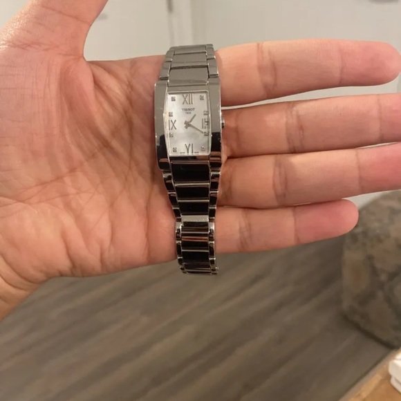 Tissot Ladies watch - Picture 4 of 5